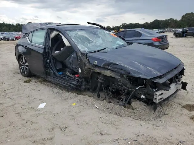 2020 NISSAN ALTIMA SR  