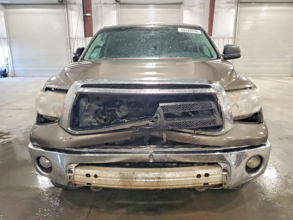 2013 TOYOTA TUNDRA DOUBLE CAB SR5  