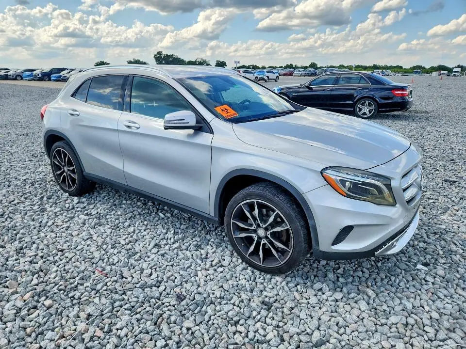 2017 MERCEDES-BENZ GLA 250  