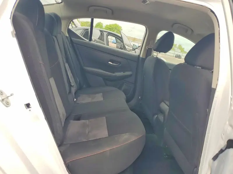 2024 NISSAN SENTRA SR  
