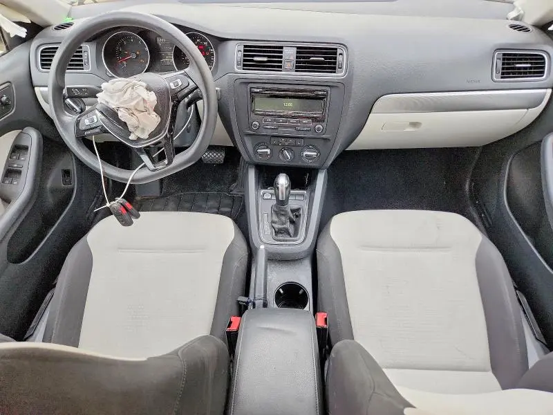 2015 VOLKSWAGEN JETTA SE  