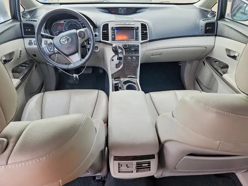 2013 TOYOTA VENZA XLE  