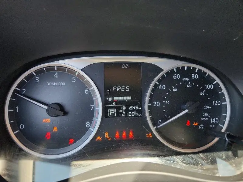 2024 NISSAN KICKS S  