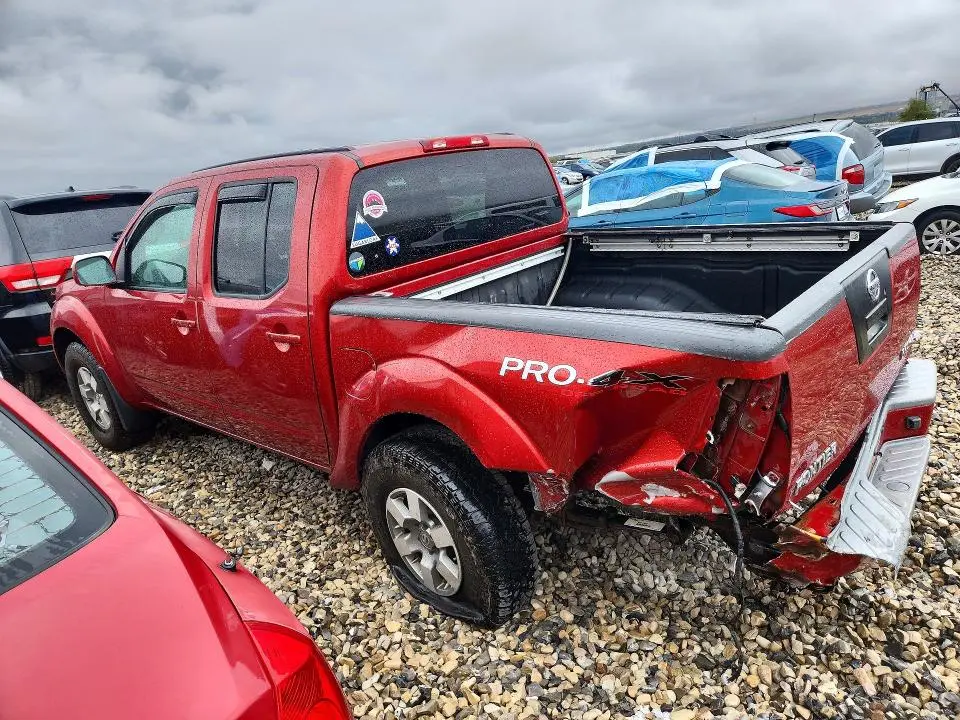 2012 NISSAN FRONTIER S  