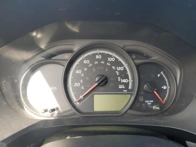 2015 TOYOTA YARIS BASE  