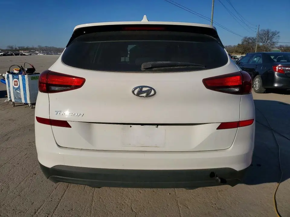 2020 HYUNDAI TUCSON SE  
