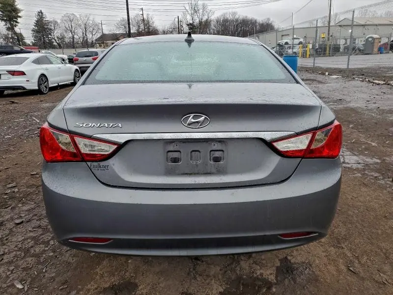 2011 HYUNDAI SONATA GLS  