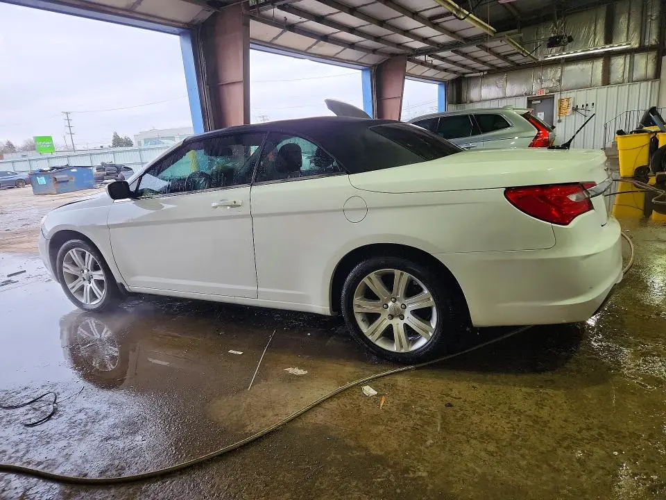 2013 CHRYSLER 200 TOURING  