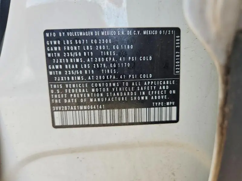 2021 VOLKSWAGEN TIGUAN SE  