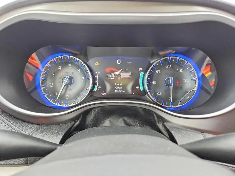 2017 CHRYSLER PACIFICA LIMITED  