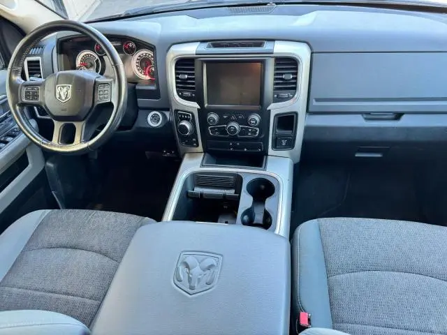 2016 RAM 1500 SLT