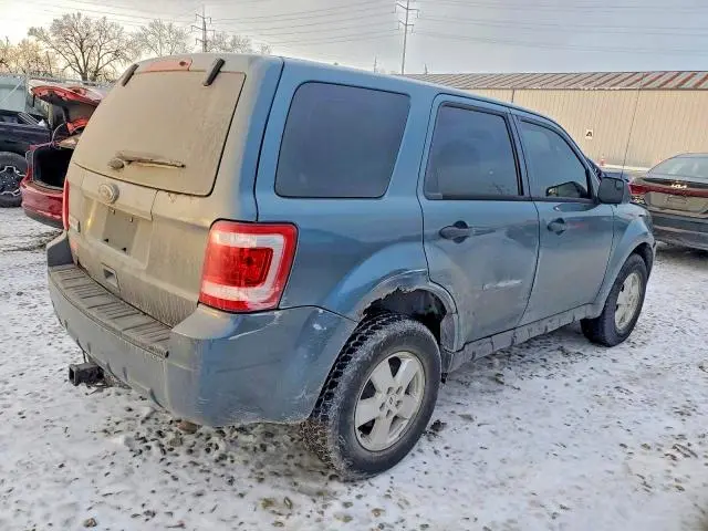 2011 FORD ESCAPE XLS  