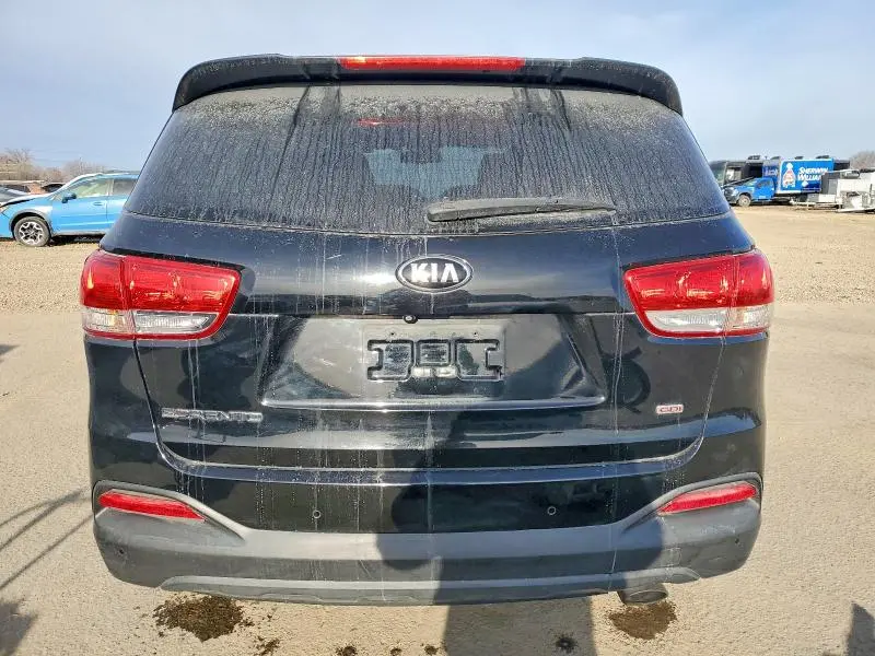 2016 KIA SORENTO LX  