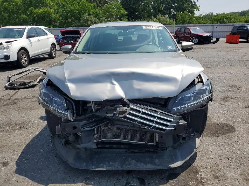 2013 VOLKSWAGEN PASSAT SEL  