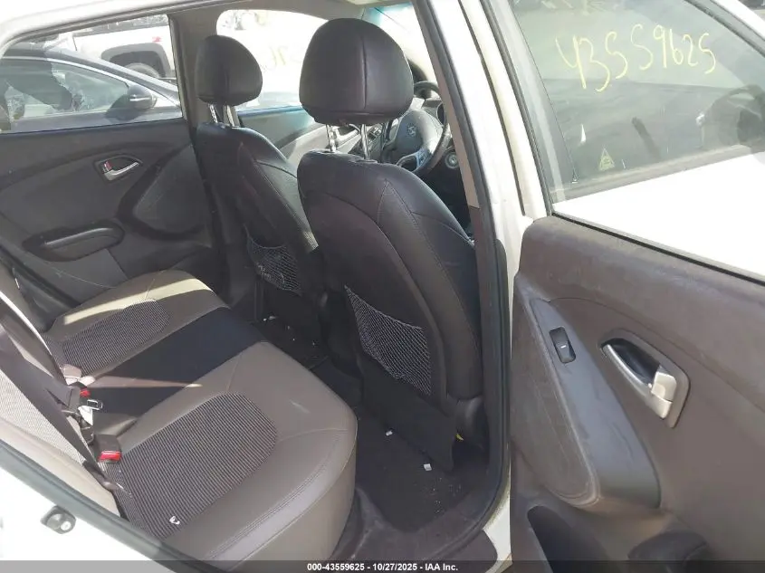 2012 HYUNDAI TUCSON GLS