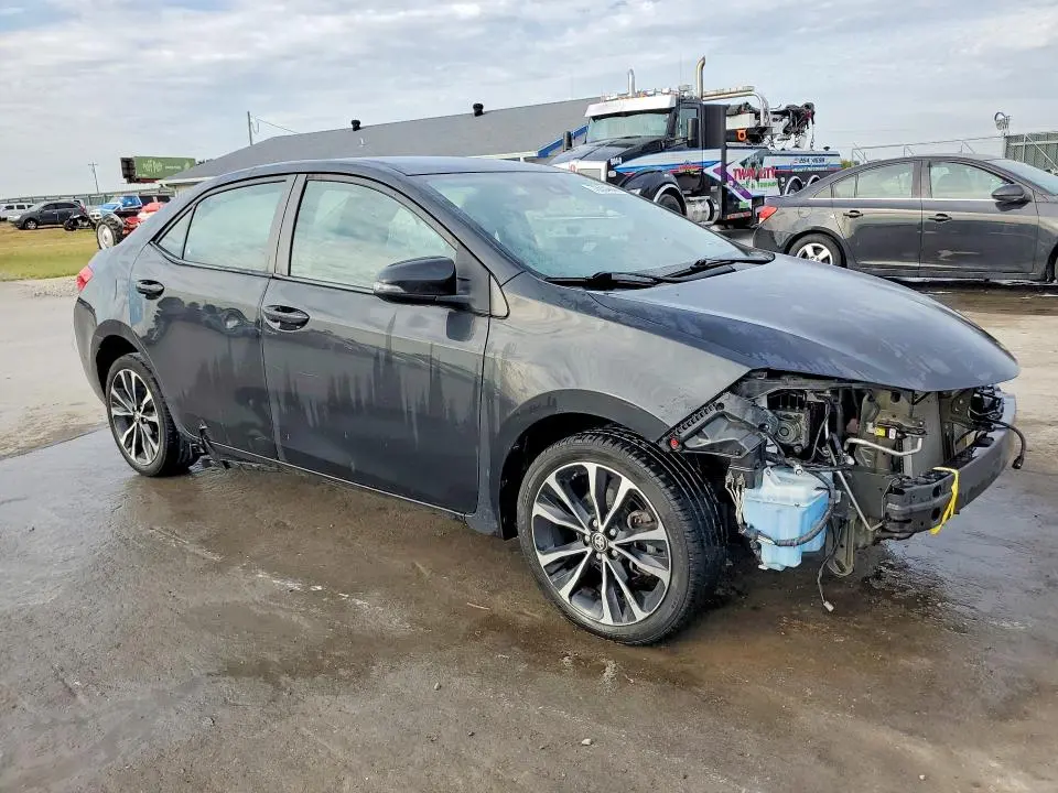 2017 TOYOTA COROLLA SE  