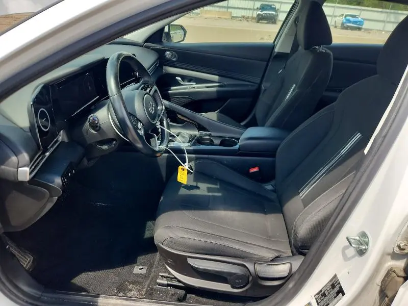2021 HYUNDAI ELANTRA SEL  