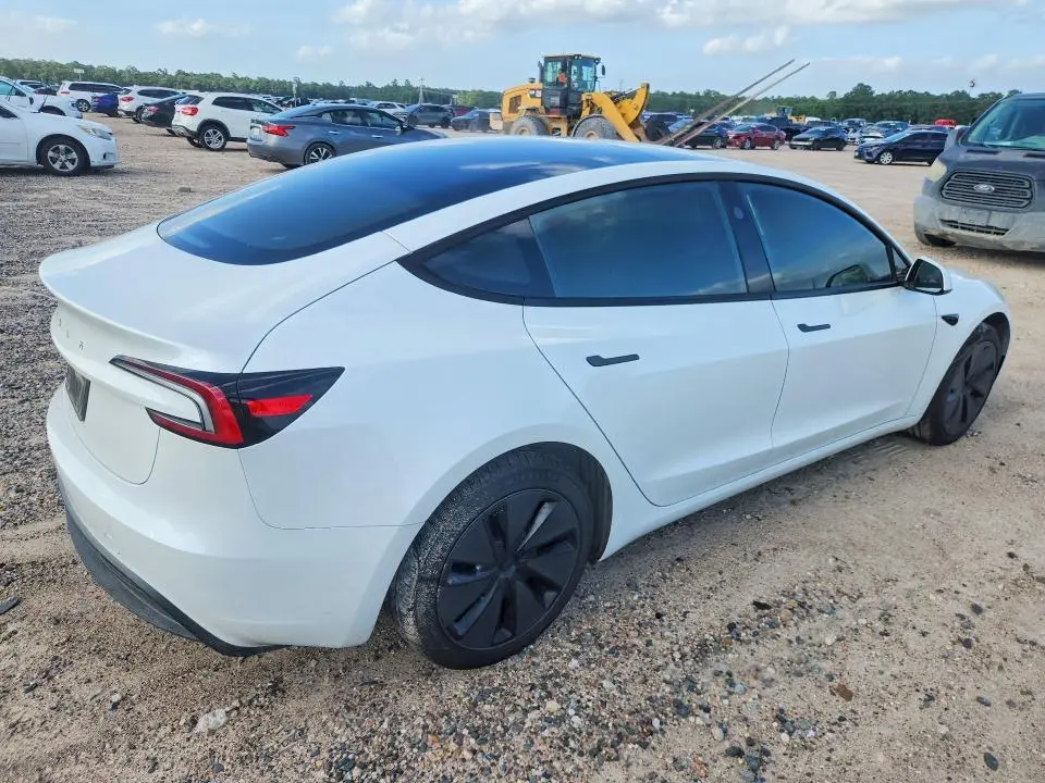 2025 TESLA MODEL 3   