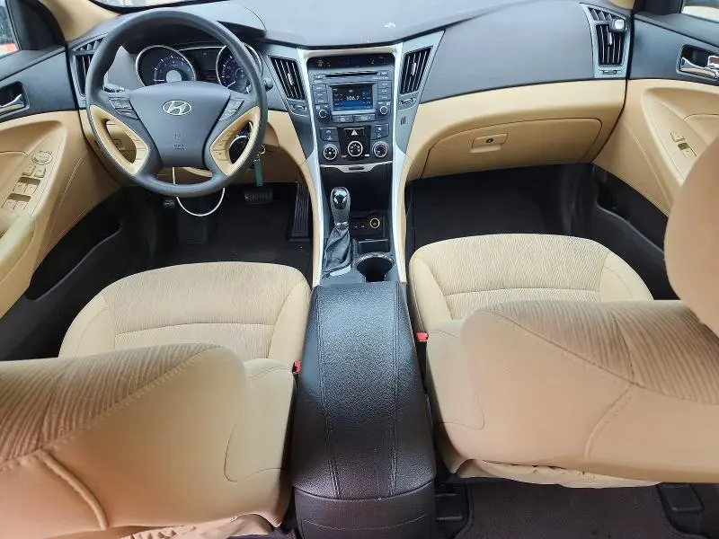 2014 HYUNDAI SONATA GLS  