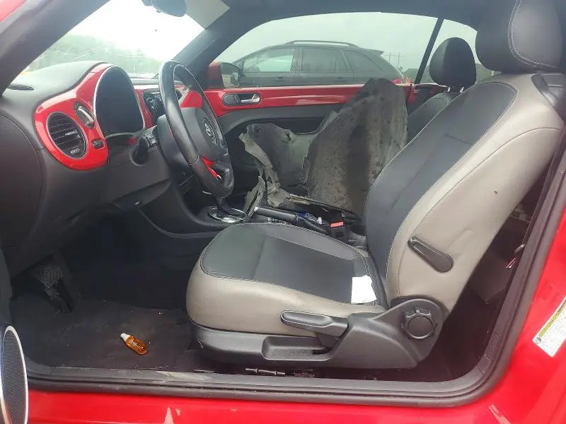 2013 VOLKSWAGEN BEETLE   
