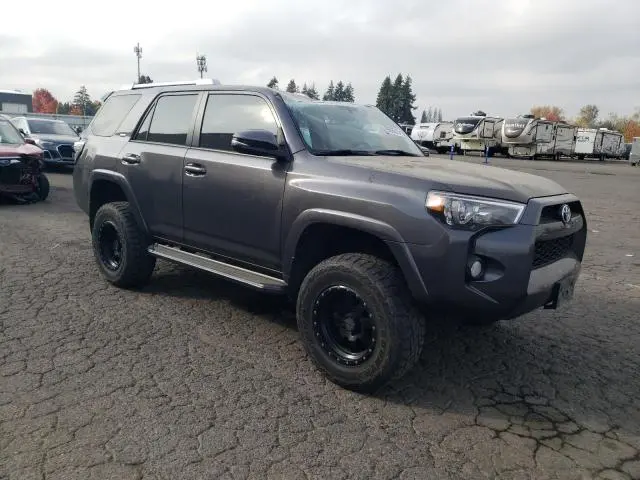 2017 TOYOTA 4RUNNER SR5/SR5 PREMIUM  