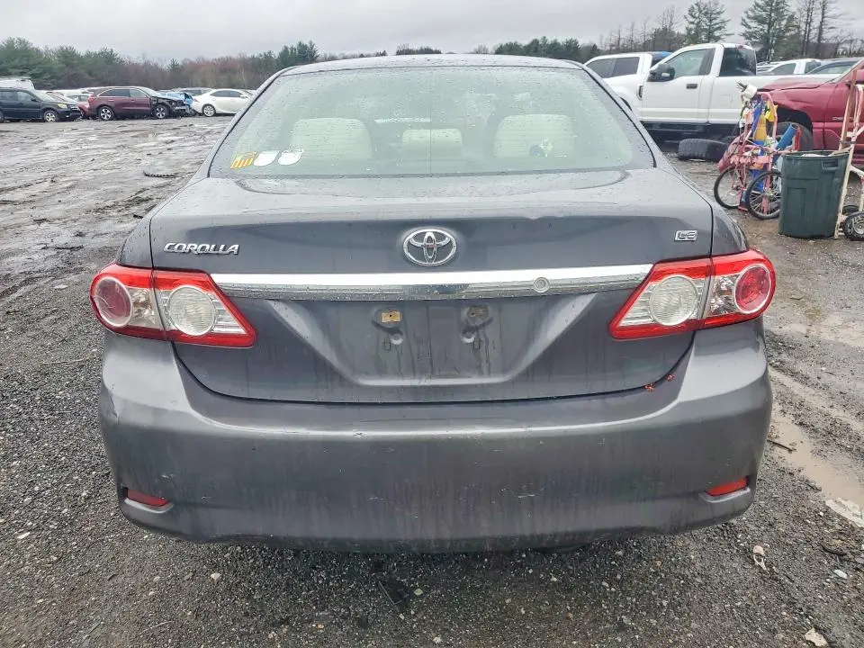 2011 TOYOTA COROLLA LE  