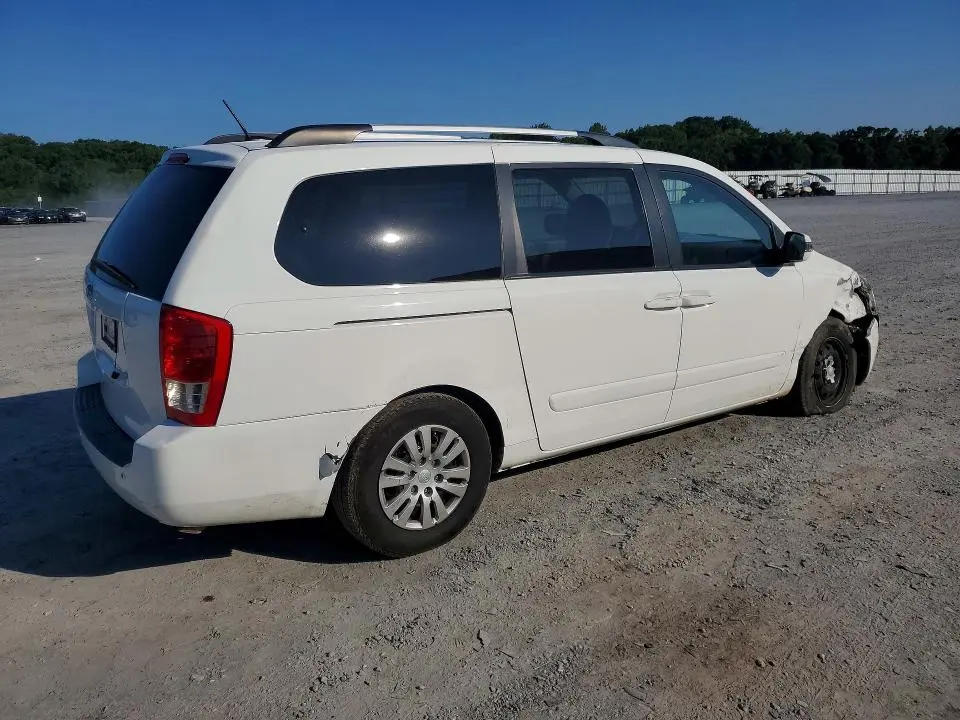 2012 KIA SEDONA LX  