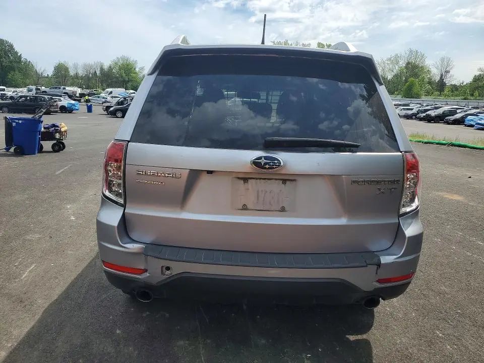 2013 SUBARU FORESTER TOURING  