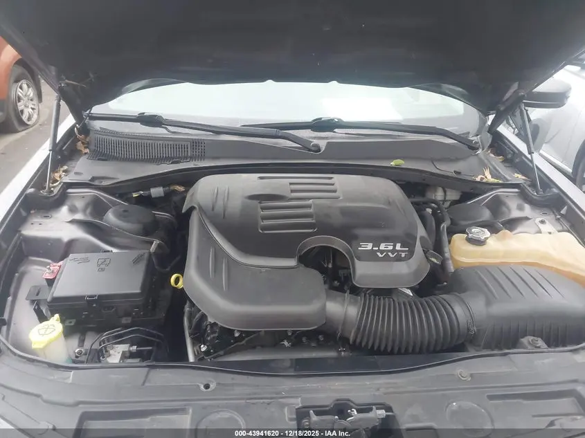 2015 CHRYSLER 300 LIMITED
