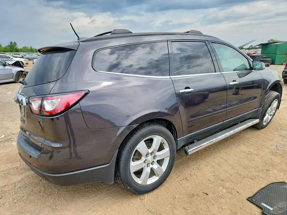 2017 CHEVROLET TRAVERSE LT  