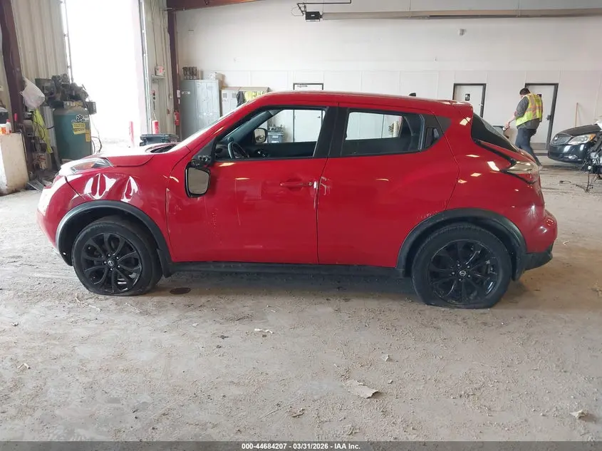 2015 NISSAN JUKE S