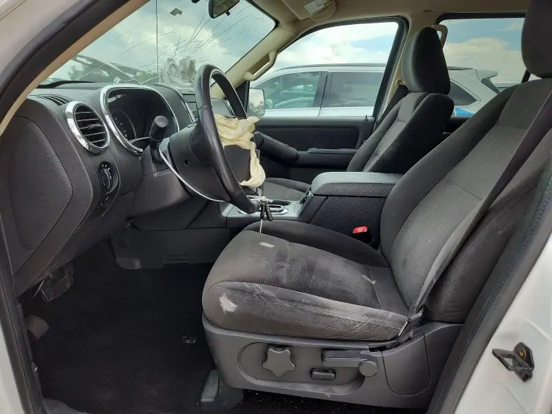 2010 FORD EXPLORER XLT  
