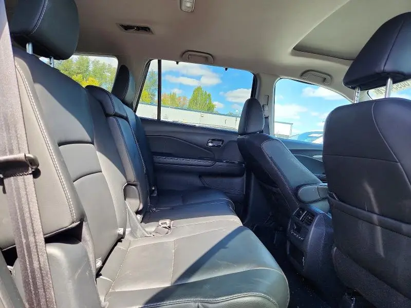 2022 HONDA PILOT SE  