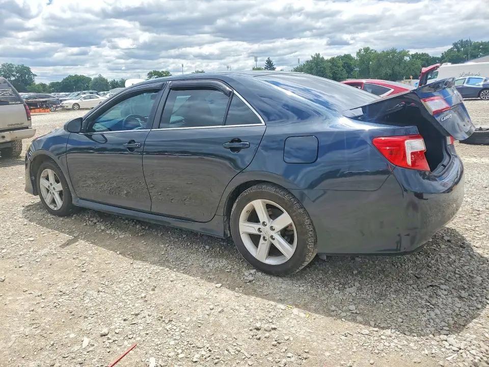 2012 TOYOTA CAMRY SE  
