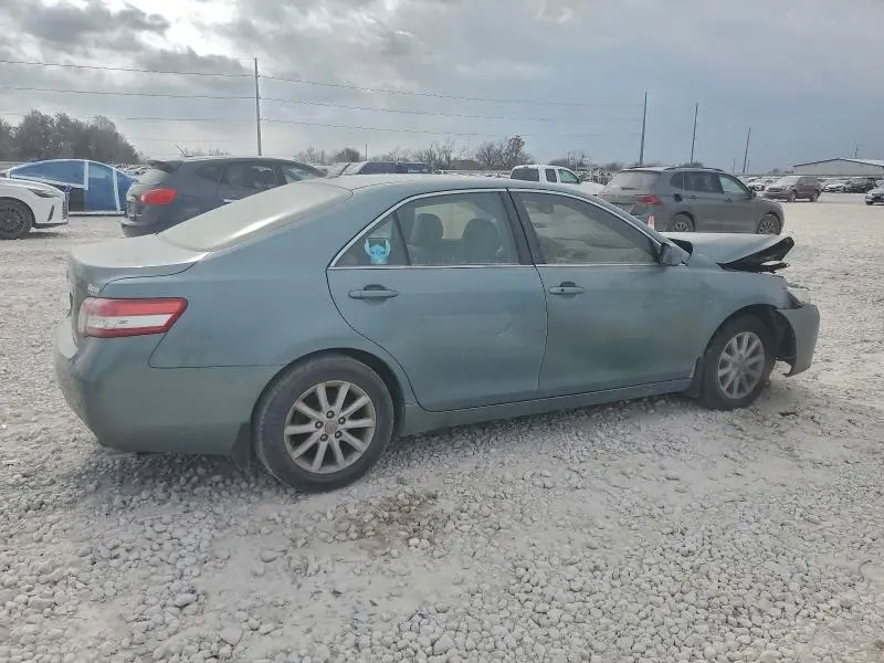 2010 TOYOTA CAMRY SE  