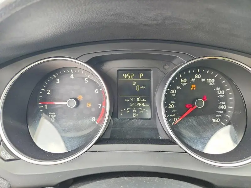 2015 VOLKSWAGEN JETTA SE  