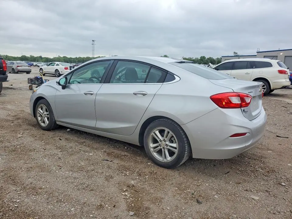2016 CHEVROLET CRUZE LT  