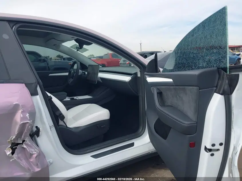 2024 TESLA MODEL Y LONG RANGE DUAL MOTOR ALL-WHEEL DRIVE