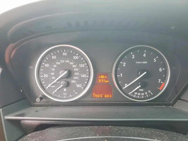 2010 BMW 528 XI  