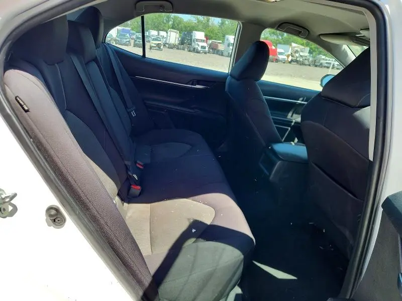 2022 TOYOTA CAMRY LE  