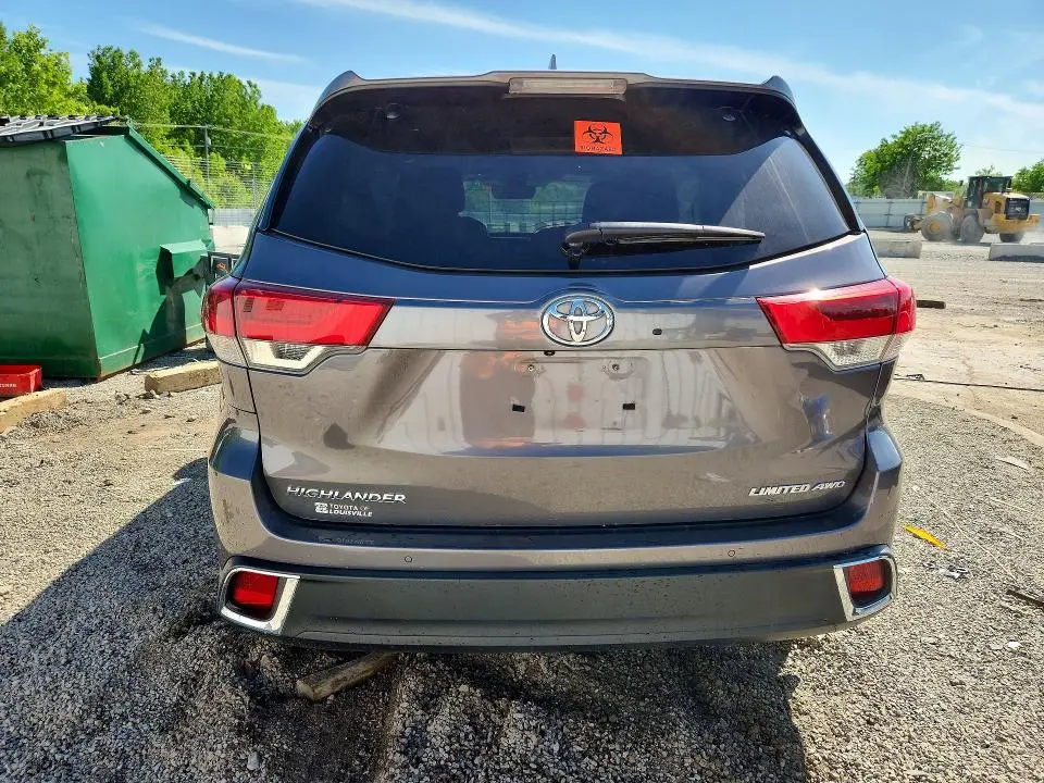 2019 TOYOTA HIGHLANDER LIMITED  