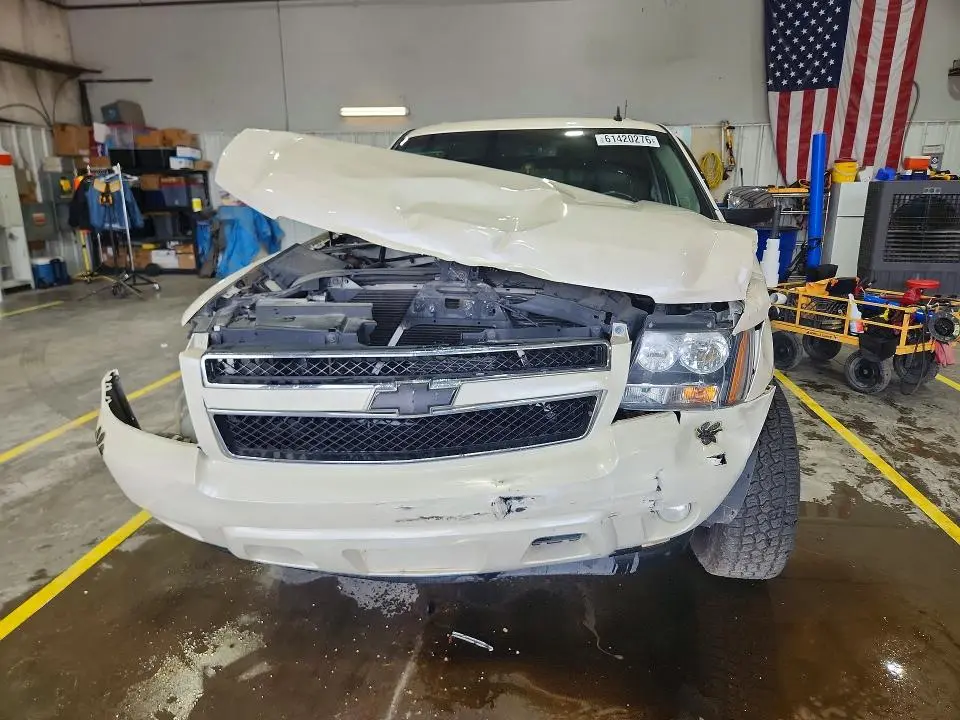 2013 CHEVROLET SUBURBAN K1500 LTZ  