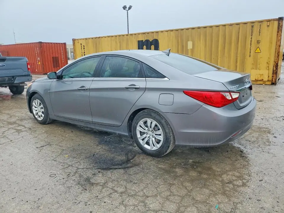 2011 HYUNDAI SONATA GLS  