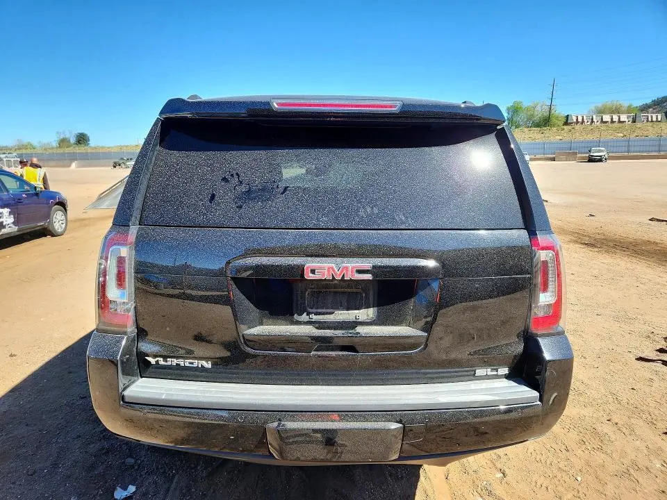 2018 GMC YUKON SLE  