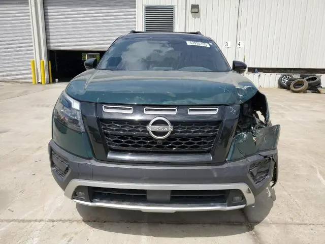 2023 NISSAN PATHFINDER SV  