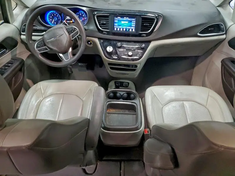 2020 CHRYSLER VOYAGER LXI  
