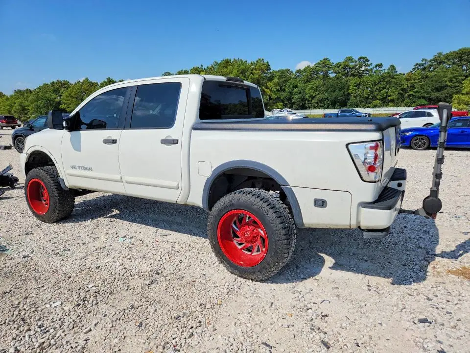 2011 NISSAN TITAN SV  