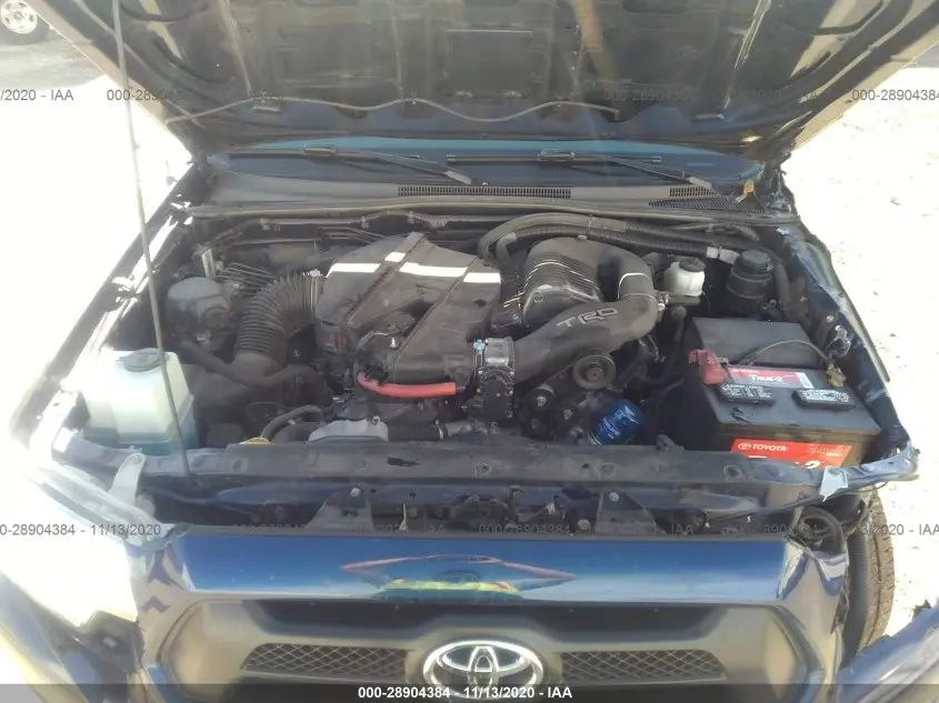 2015 TOYOTA TACOMA 
