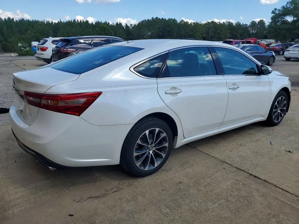 2016 TOYOTA AVALON XLE  