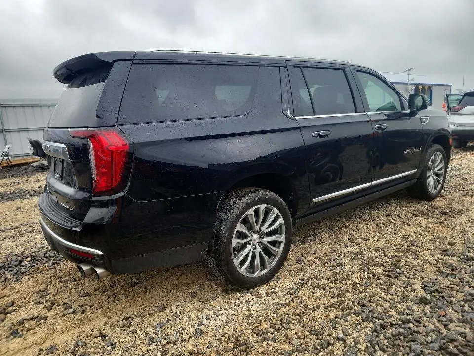 2021 GMC YUKON XL DENALI  